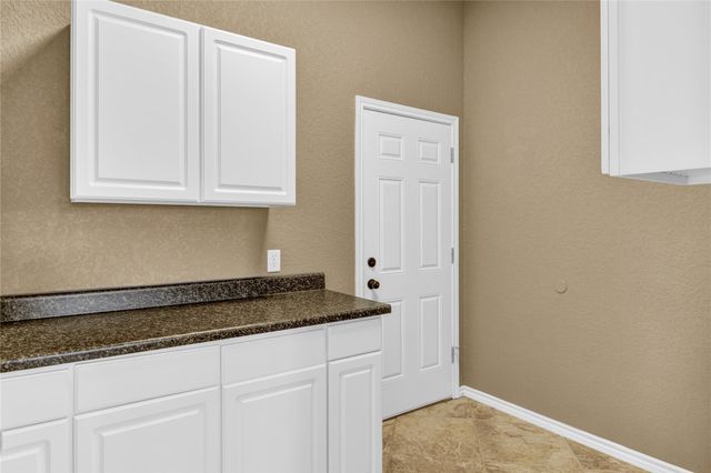 420 Forest Oaks Lane, Lake Jackson, TX 77566