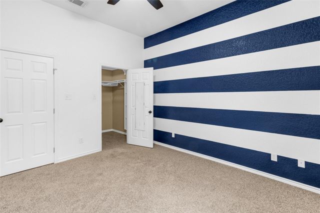420 Forest Oaks Lane, Lake Jackson, TX 77566