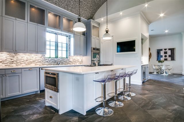 5128 Peach Willow Lane, Fort Worth, TX 76109