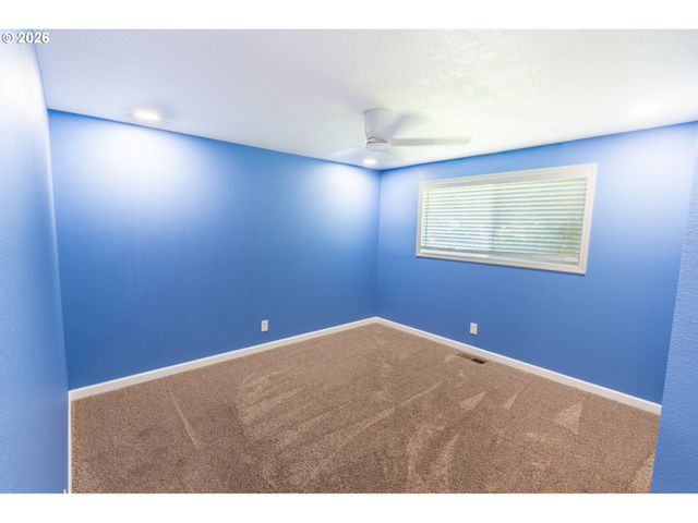 7025 Sw 103RD Ave, Beaverton, OR 97008