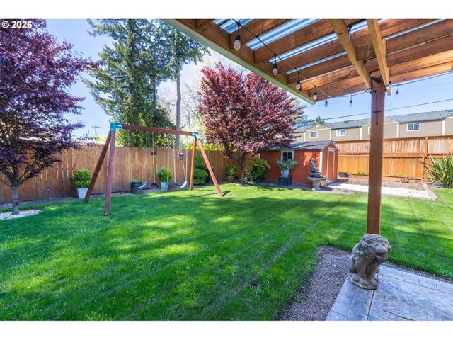 7025 Sw 103RD Ave, Beaverton, OR 97008