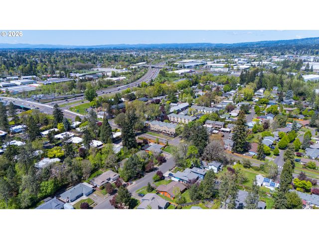7025 Sw 103RD Ave, Beaverton, OR 97008