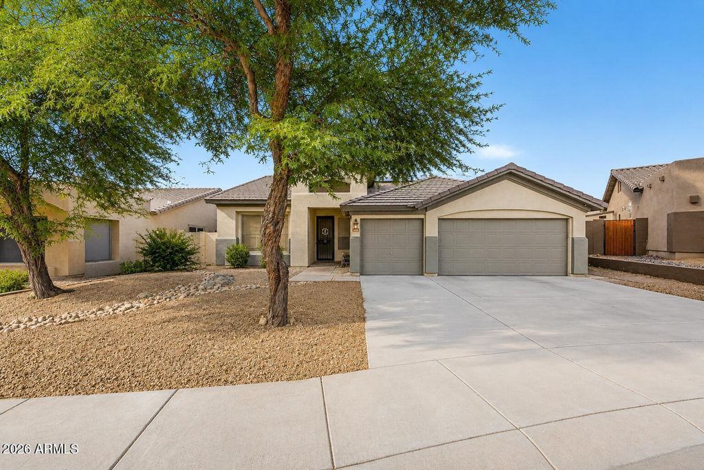 11477 S COOLWATER Drive, Goodyear, AZ 85338 — photo 2