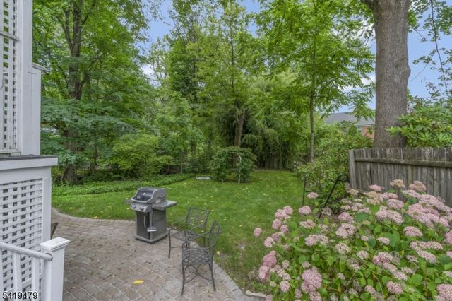 10 Thompson St, Bernardsville Boro, NJ 07924