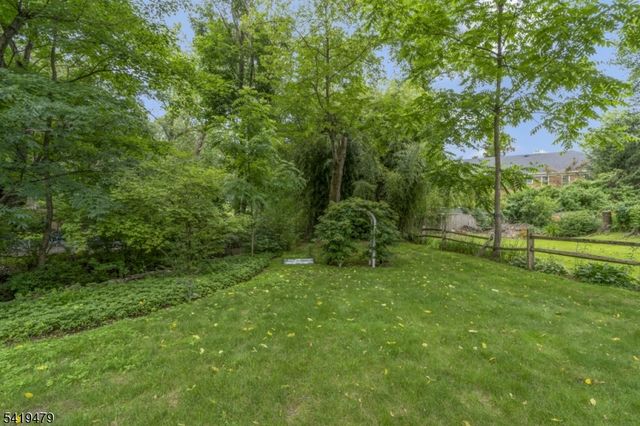 10 Thompson St, Bernardsville Boro, NJ 07924
