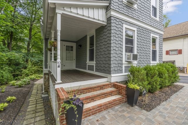 10 Thompson St, Bernardsville Boro, NJ 07924