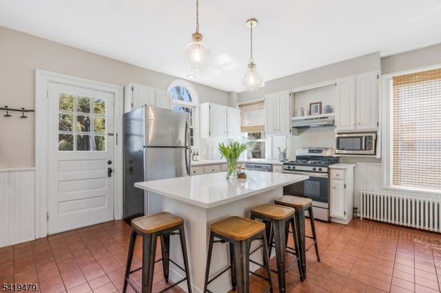 10 Thompson St, Bernardsville Boro, NJ 07924