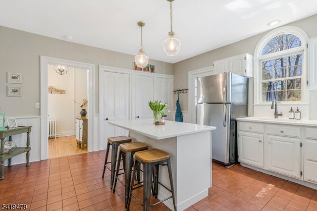 10 Thompson St, Bernardsville Boro, NJ 07924