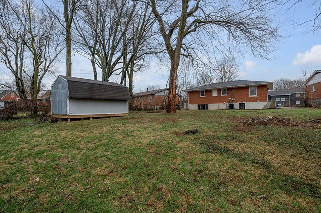 1911 Kingtree Court, Lexington, KY 40505