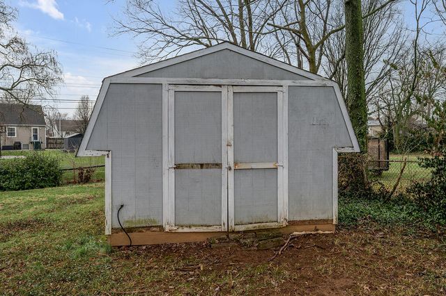 1911 Kingtree Court, Lexington, KY 40505