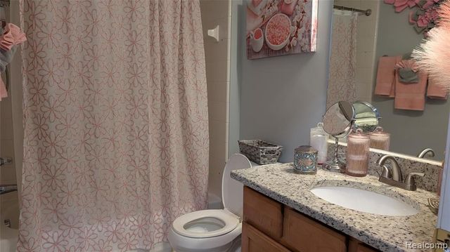 413 Village Drive, Walled Lake, MI 48390