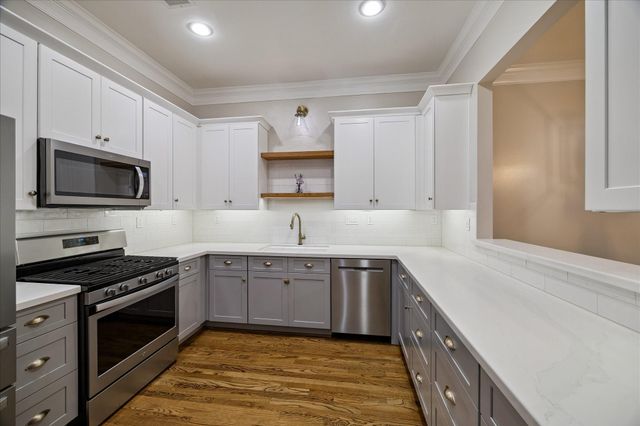 6845 Staffordshire Boulevard, Houston, TX 77030