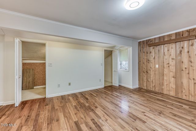 431 Brentwood Pvt Drive, Bristol, TN 37620
