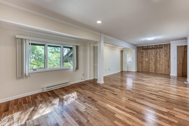 431 Brentwood Pvt Drive, Bristol, TN 37620