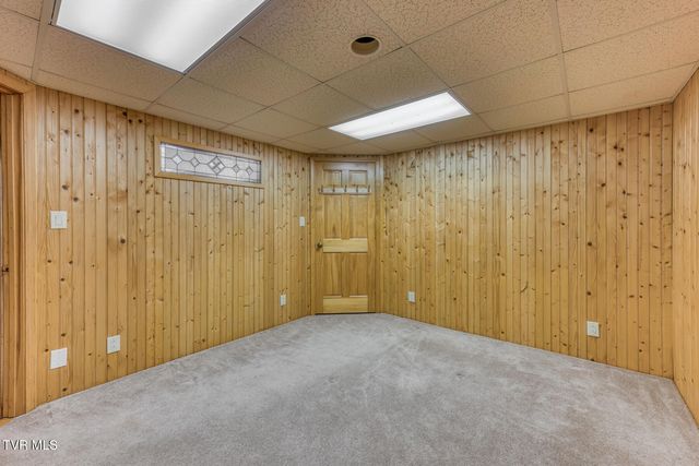 431 Brentwood Pvt Drive, Bristol, TN 37620