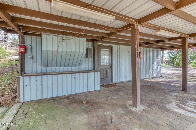 431 Brentwood Pvt Drive, Bristol, TN 37620