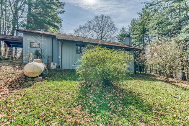 431 Brentwood Pvt Drive, Bristol, TN 37620
