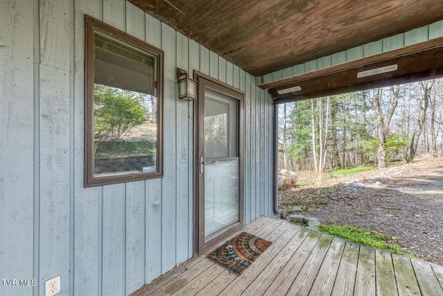 431 Brentwood Pvt Drive, Bristol, TN 37620