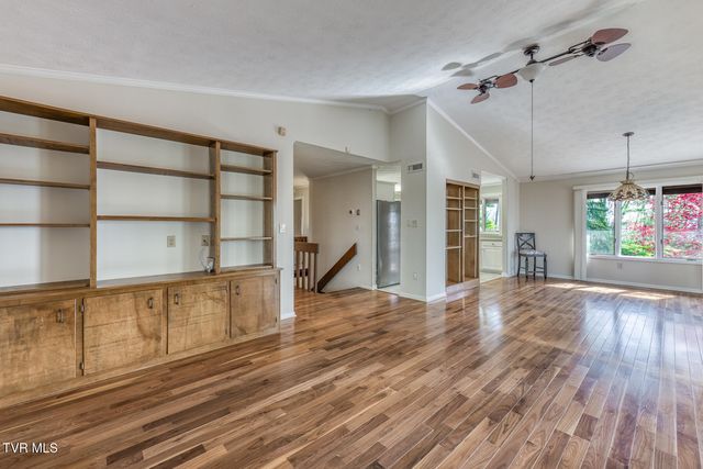 431 Brentwood Pvt Drive, Bristol, TN 37620