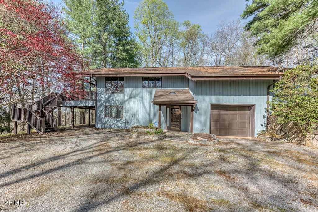 431 Brentwood Pvt Drive, Bristol, TN 37620