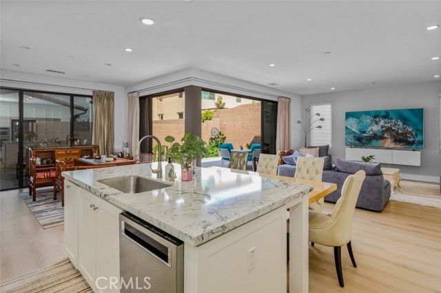 107 Tritone, Irvine, CA 92602