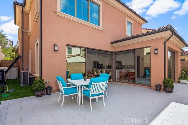 107 Tritone, Irvine, CA 92602