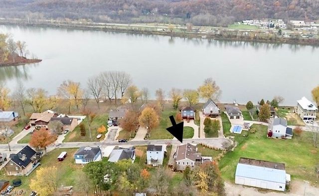 31 Anns Drive, Vienna, WV 26105