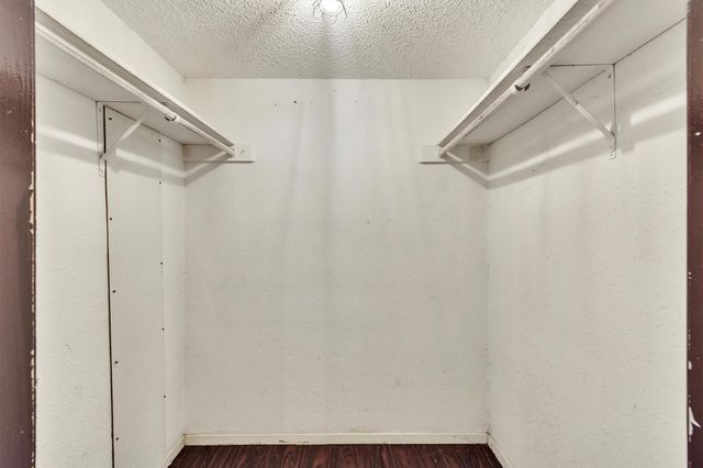5000 Fontenay DR, Austin, TX 78744