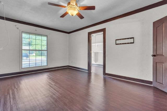 5000 Fontenay DR, Austin, TX 78744
