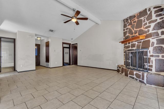 5000 Fontenay DR, Austin, TX 78744