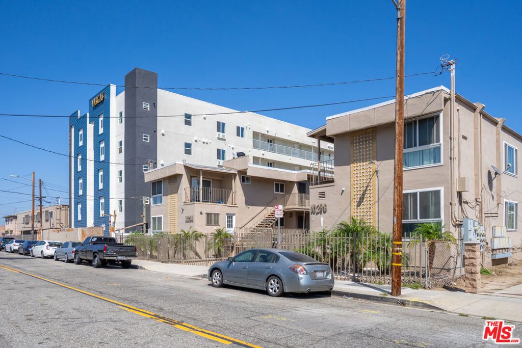 10206 S Inglewood Avenue, Inglewood, CA 90304 — photo 5