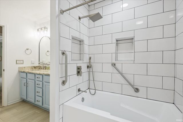 50749 Canyon Ridge Drive, Granger, IN 46530