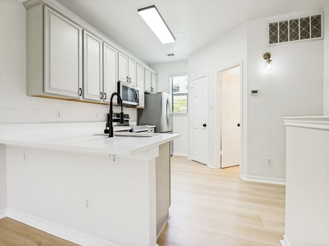 120 Nemo Court, Arlington, TX 76010
