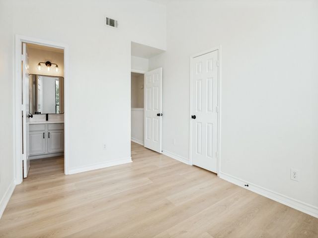 120 Nemo Court, Arlington, TX 76010