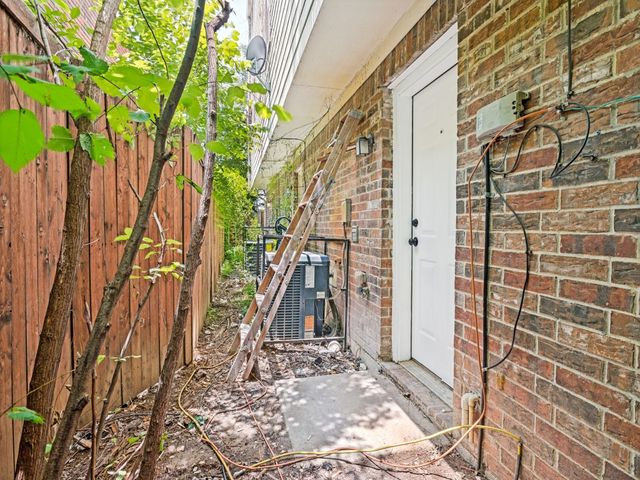 120 Nemo Court, Arlington, TX 76010