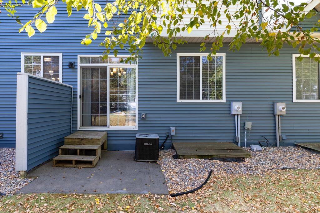 2078 Mainstreet, Hopkins, MN 55343 — photo 2