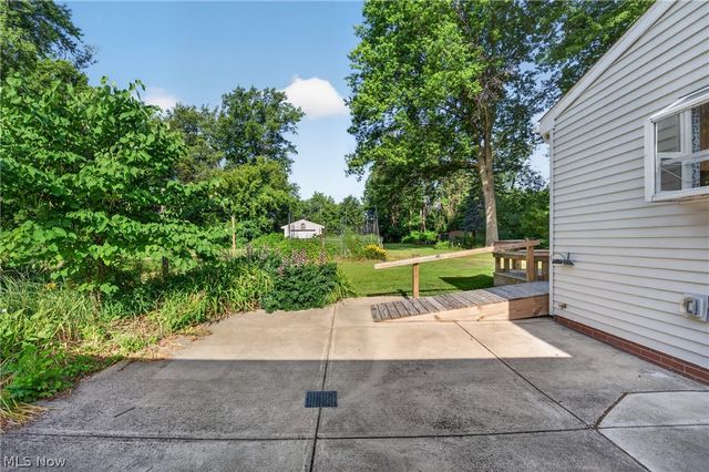 5612 Fitch Road, North Olmsted, OH 44070