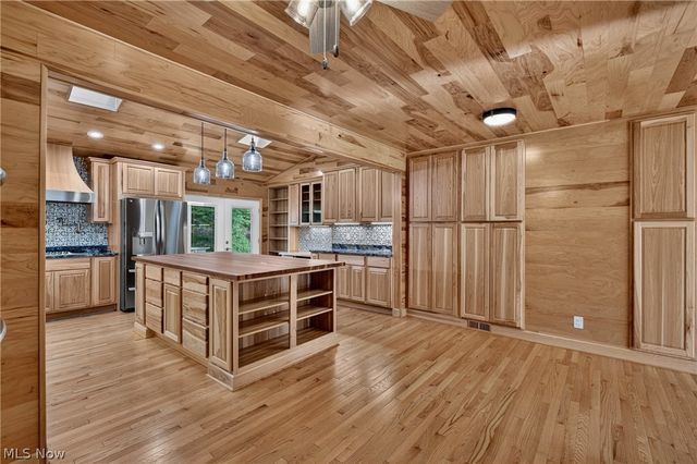 5612 Fitch Road, North Olmsted, OH 44070