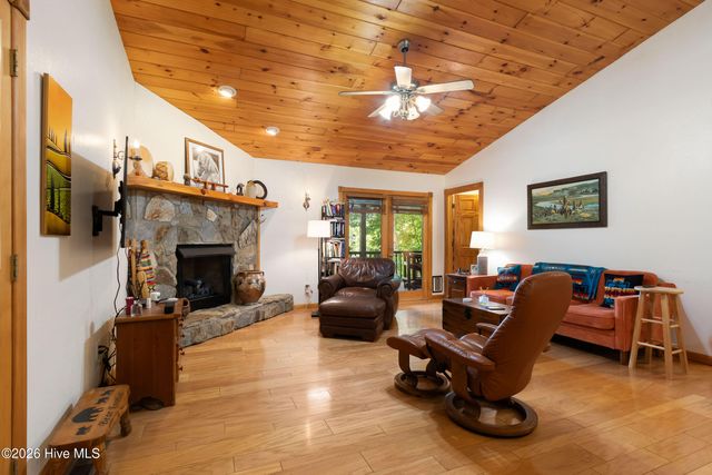 524 Sierra Circle, Murphy, NC 28906