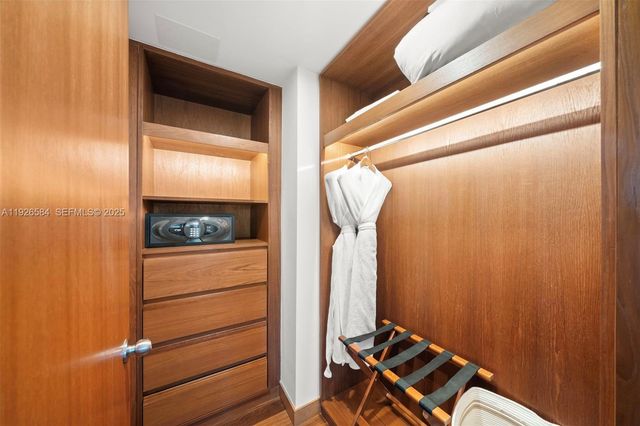 101 20th St 3202, Miami Beach, FL 33139