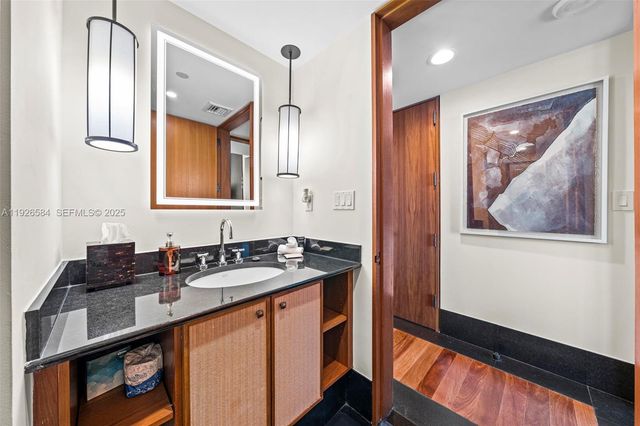 101 20th St 3202, Miami Beach, FL 33139