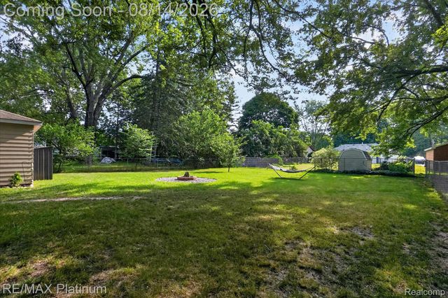 1902 Adelpha Avenue, Delhi Charter Township, MI 48842