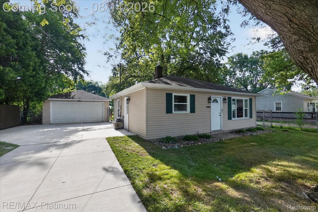 1902 Adelpha Avenue, Delhi Charter Township, MI 48842