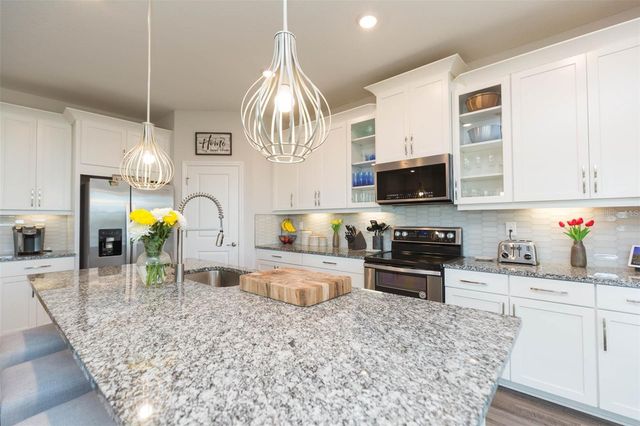 34338 WYNTHORNE PLACE, Wesley Chapel, FL 33545