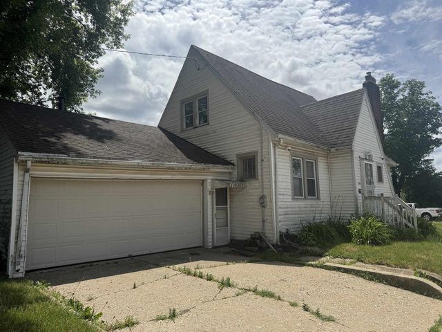 1402 Henry Avenue, Beloit, WI 53511