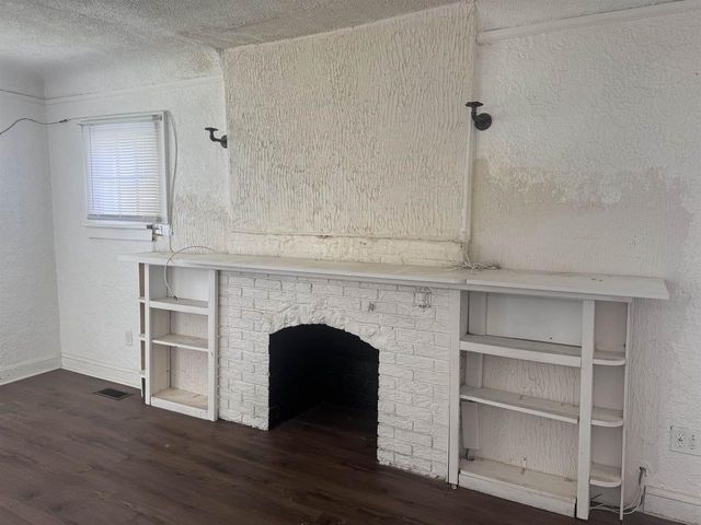 1402 Henry Avenue, Beloit, WI 53511