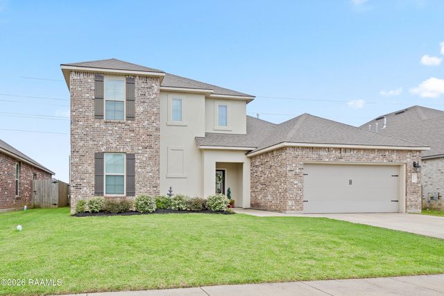 107 Rue Chateau Royal Drive, Youngsville, LA 70592