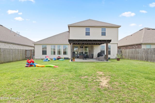 107 Rue Chateau Royal Drive, Youngsville, LA 70592