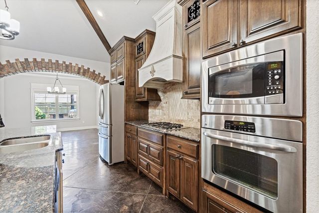 3623 W Bowling Green Place, Fayetteville, AR 72704
