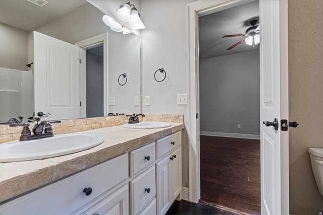 3623 W Bowling Green Place, Fayetteville, AR 72704